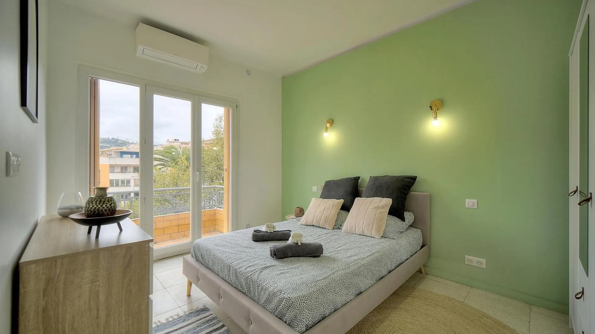 Apartament Tery - Terrasse - Moderne - Vca Cannes