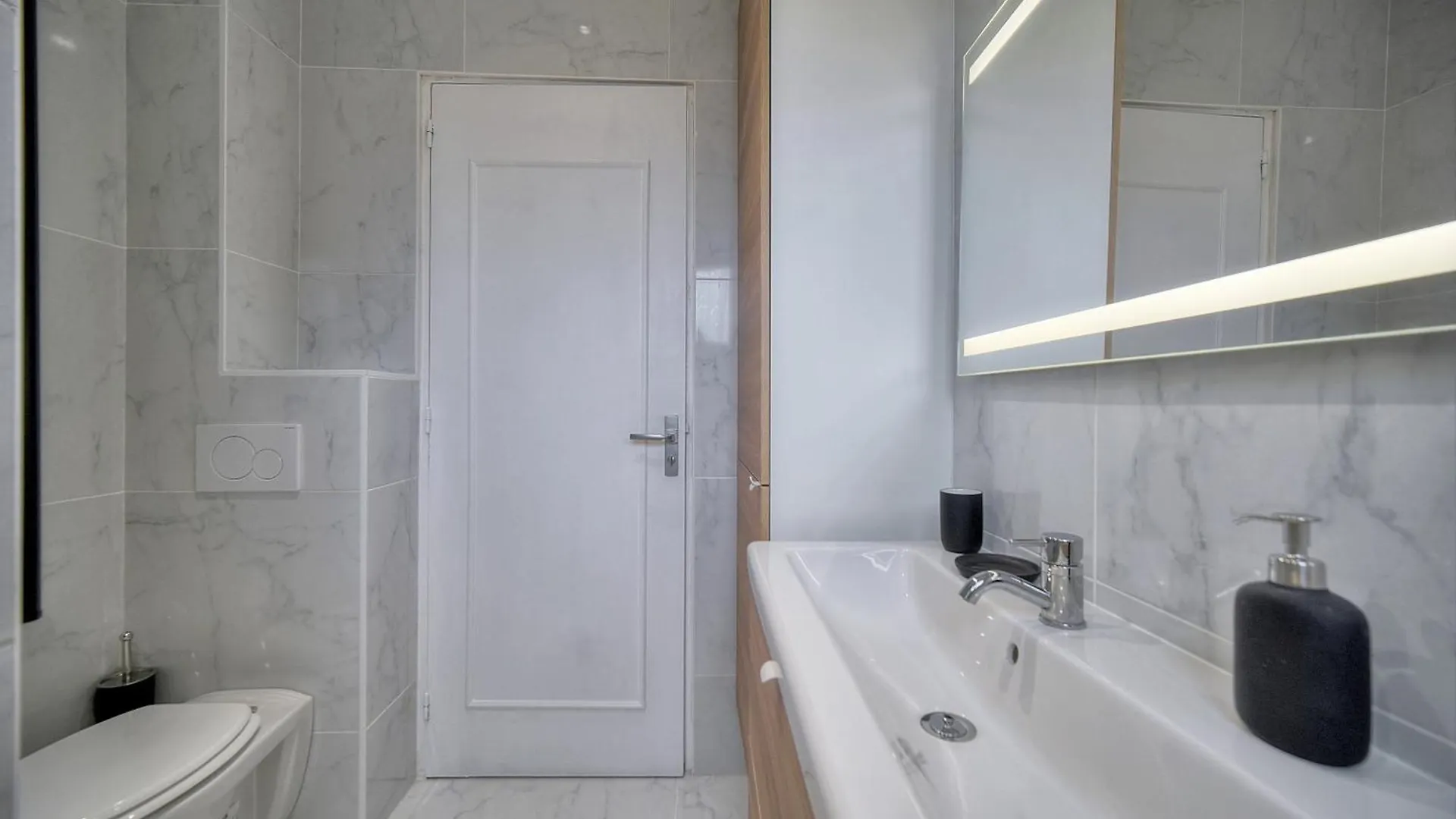 Tery - Terrasse - Moderne - Vca Appartement Cannes